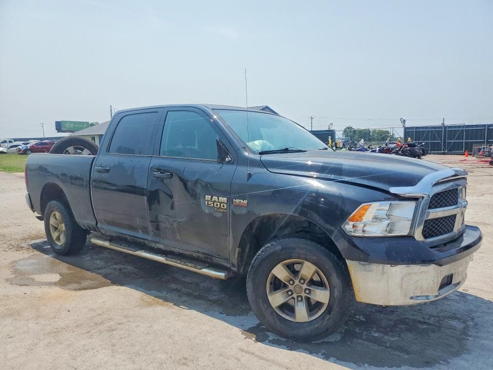 2019 RAM 1500 CLASSIC SLT 4