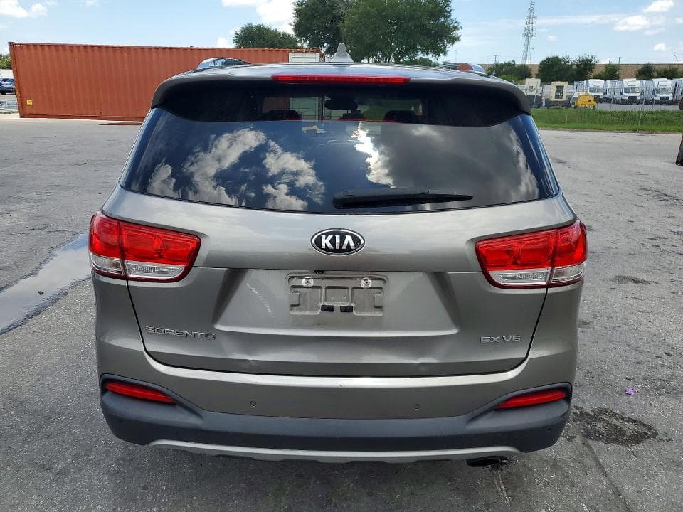 2017 KIA SORENTO EX 6