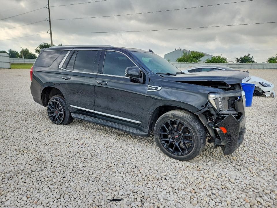 2022 GMC YUKON SLT 4