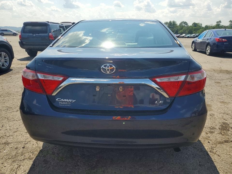 2017 TOYOTA CAMRY LE 6
