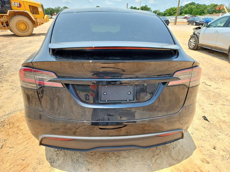 2026 TESLA MODEL X 6
