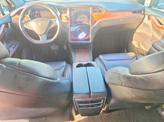 2018 TESLA MODEL X 8