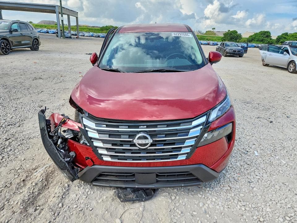 2025 NISSAN ROGUE SV 5