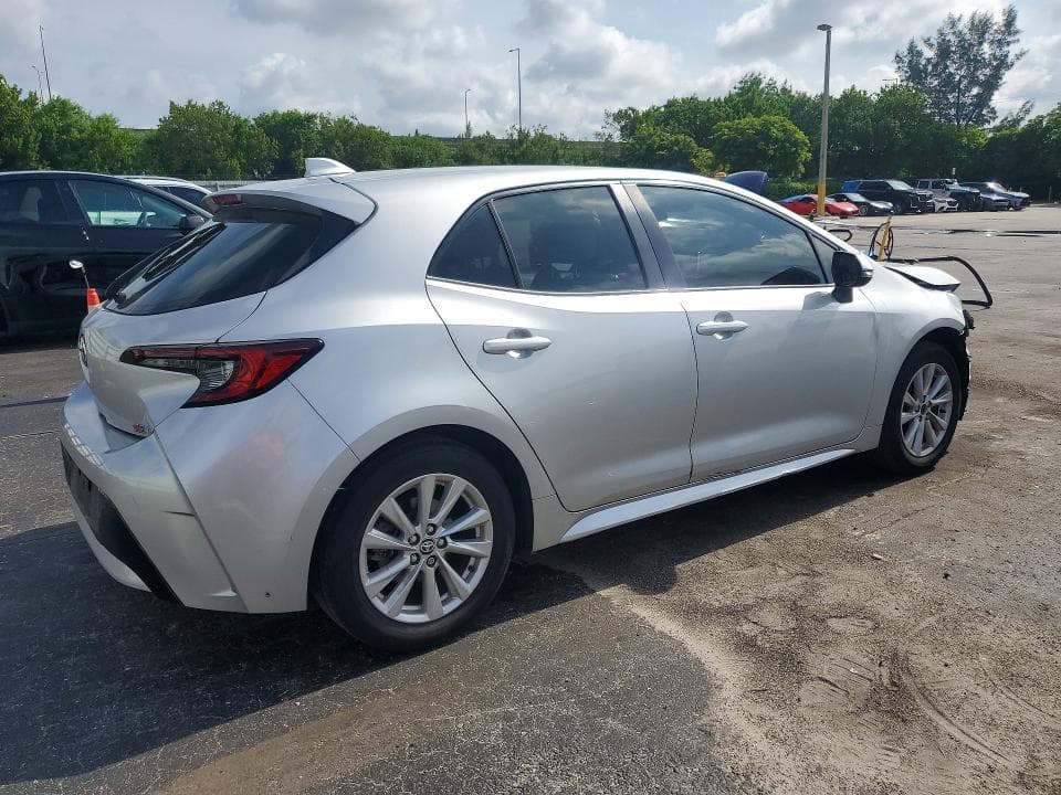 2023 TOYOTA COROLLA HATCHBACK SE 3