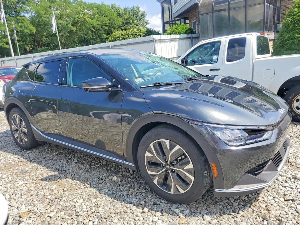 2024 KIA EV6 LIGHT LONG RANGE 4