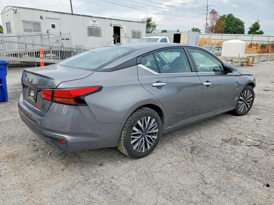 2023 NISSAN ALTIMA SV 3