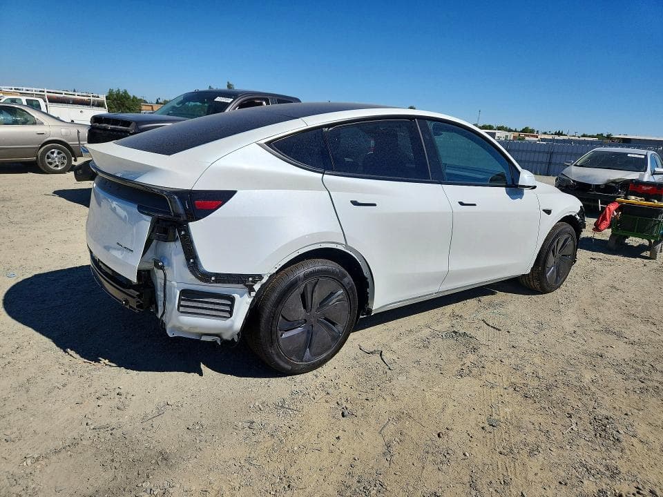 2026 TESLA MODEL Y 3