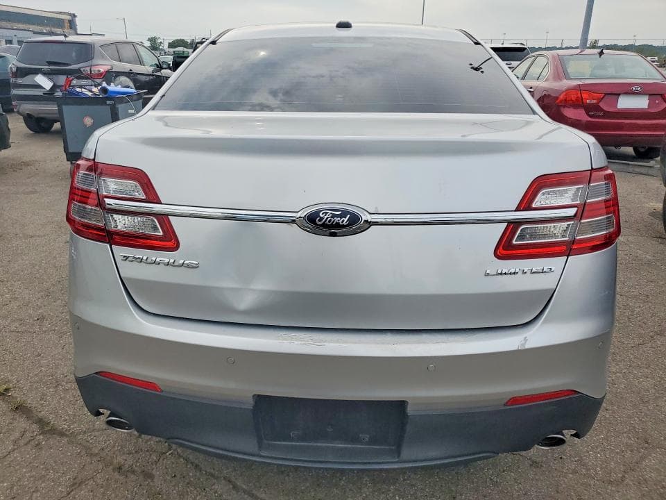2018 FORD TAURUS LIMITED 6