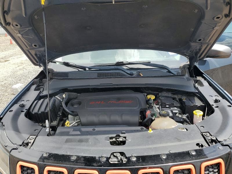 2018 JEEP COMPASS TRAILHAWK 11