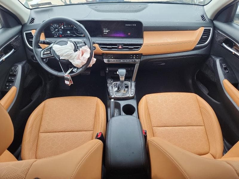 2024 KIA SELTOS EX 8