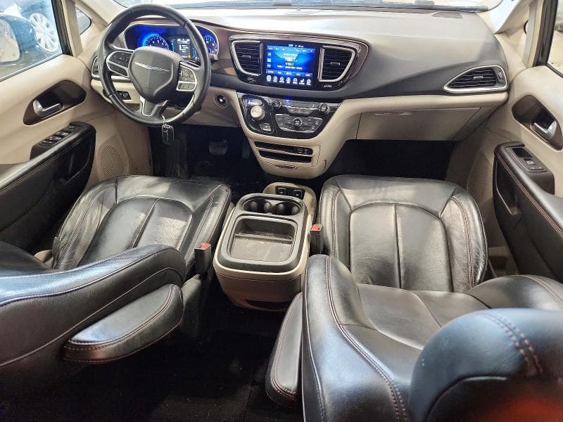 2017 CHRYSLER PACIFICA TOURING L 8