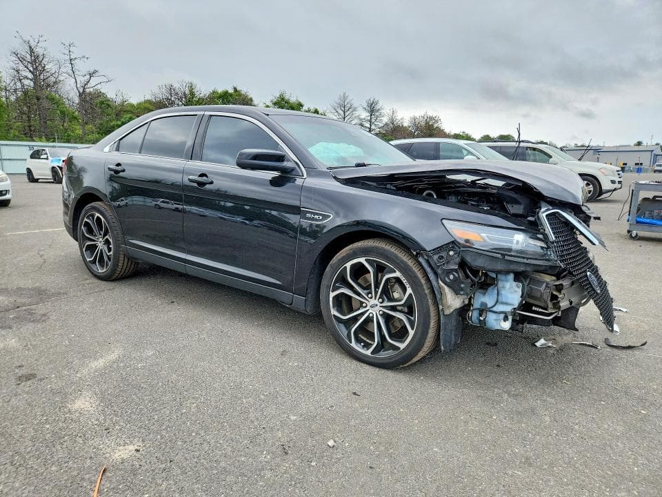2018 FORD TAURUS SHO 4