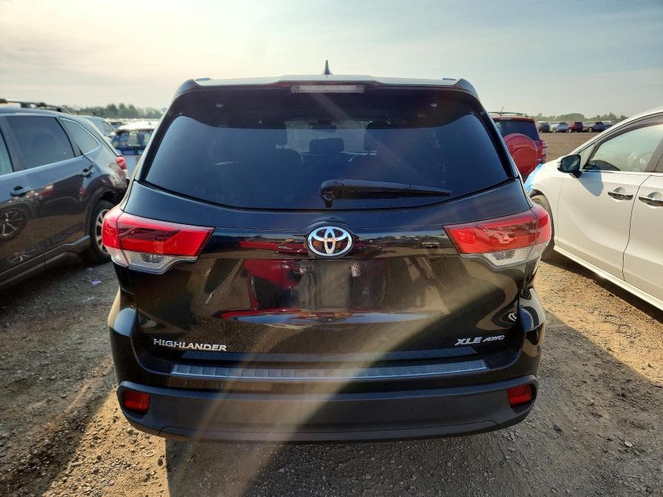 2017 TOYOTA HIGHLANDER XLE 6