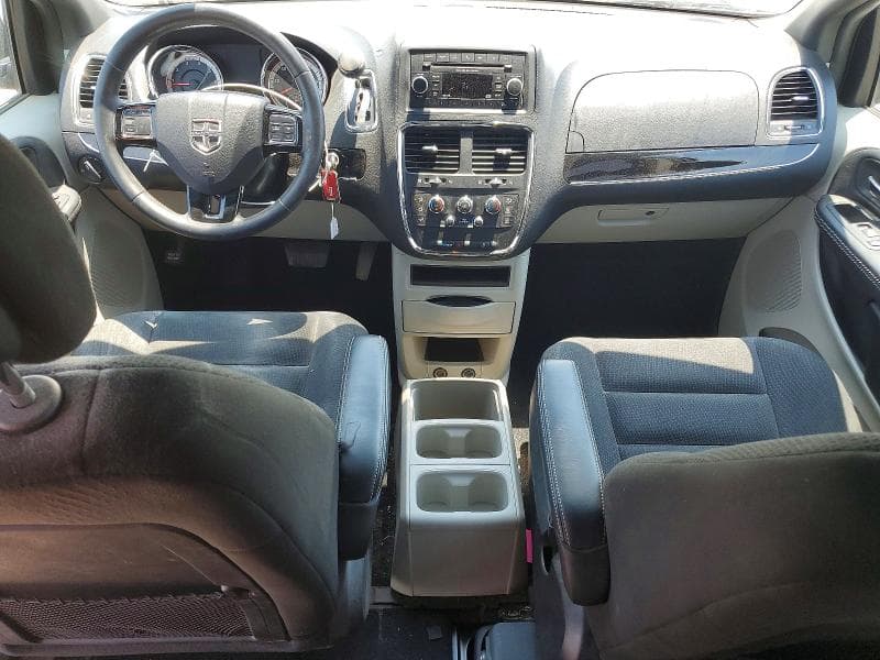 2017 DODGE GRAND CARAVAN SE 8