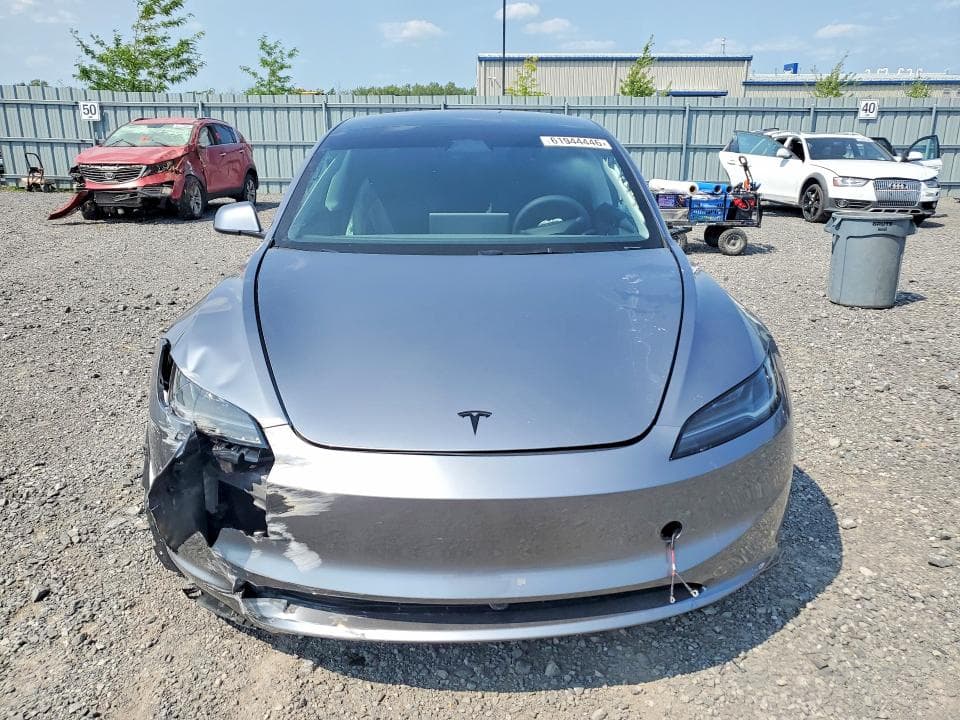 2026 TESLA MODEL 3 5