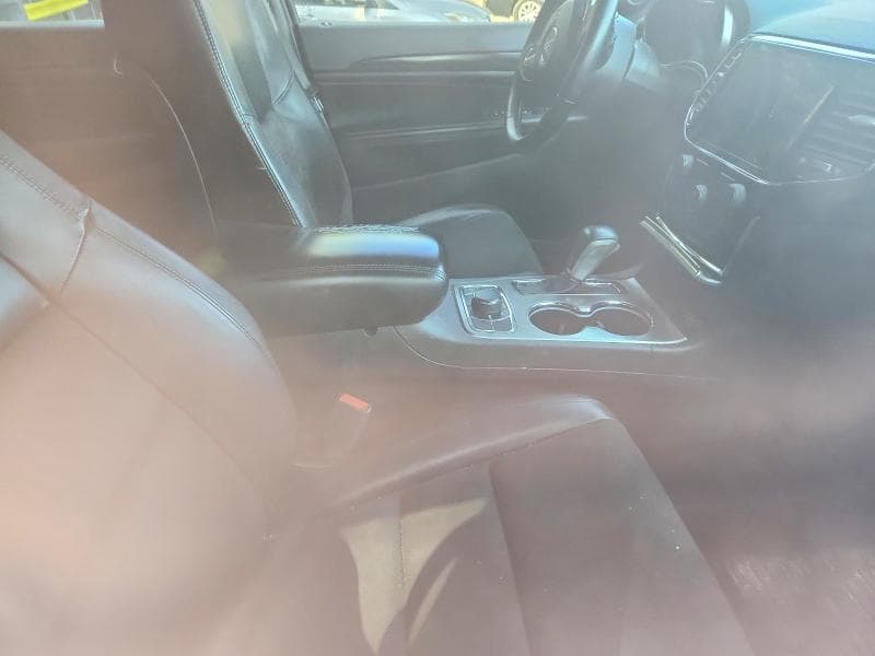 2020 JEEP GRAND CHEROKEE LAREDO 8