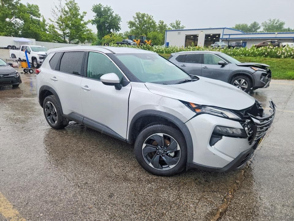 2025 NISSAN ROGUE SV 4