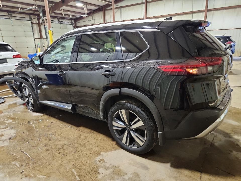 2023 NISSAN ROGUE PLATINUM 2