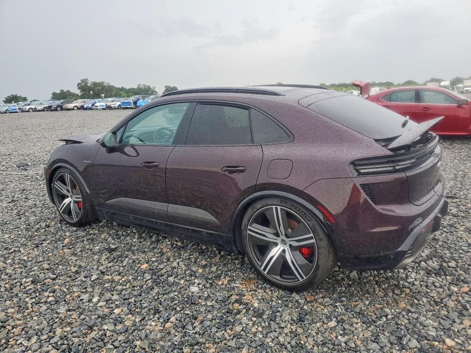 2024 PORSCHE MACAN TURBO 2