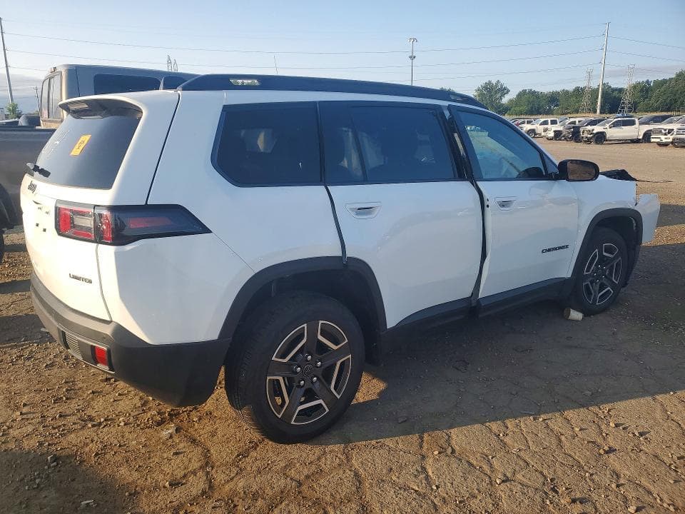 2026 JEEP CHEROKEE LAREDO 3