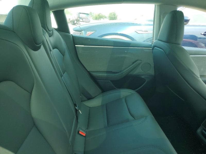 2025 TESLA MODEL 3 10