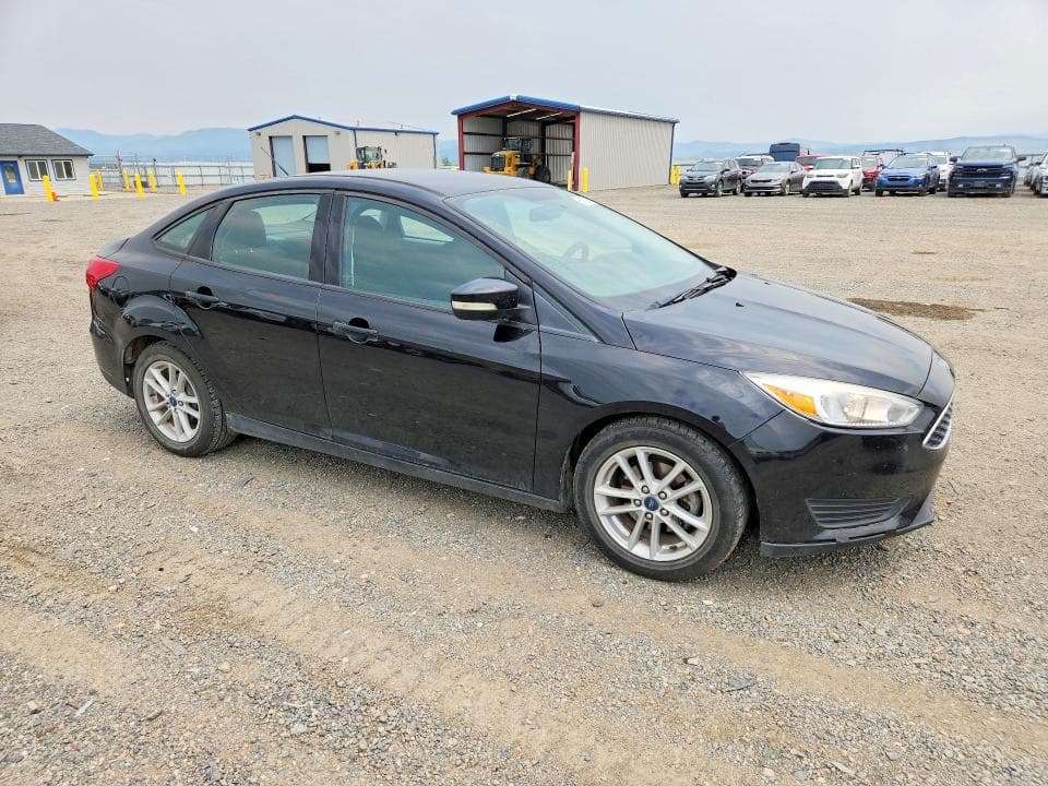 2017 FORD FOCUS SE 4