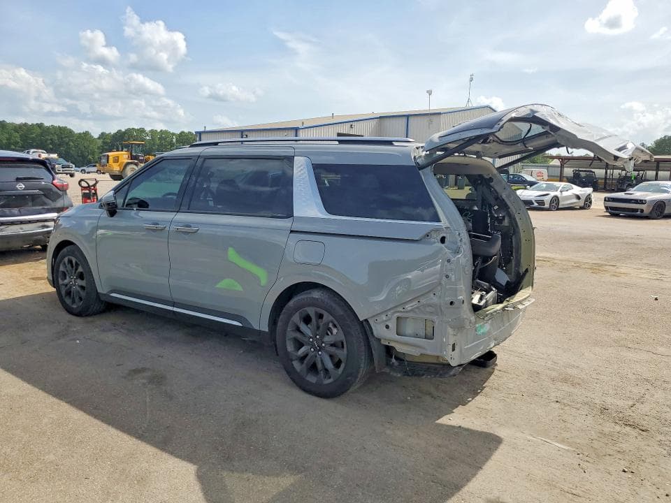 2024 KIA CARNIVAL SX 2