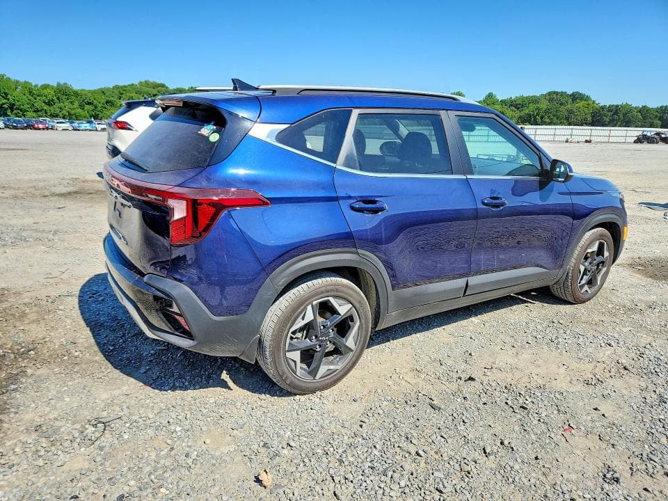 2024 KIA SELTOS EX 3