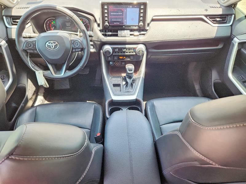 2019 TOYOTA RAV4 LIMITED 8