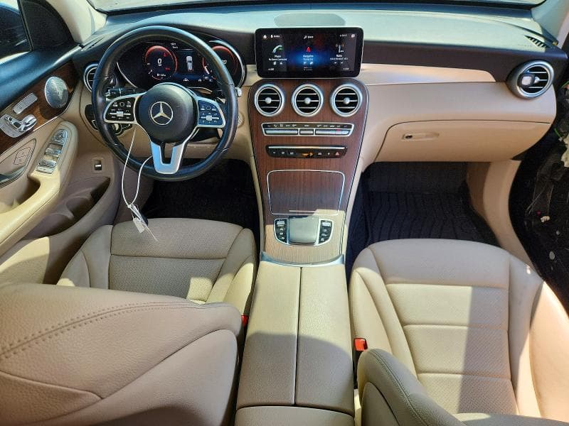 2020 MERCEDES-BENZ GLC 300 4MATIC 8