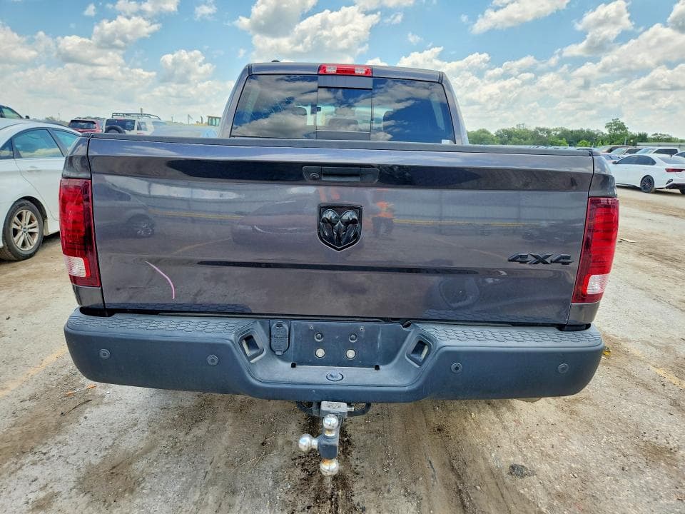2019 RAM 1500 CLASSIC SLT 6
