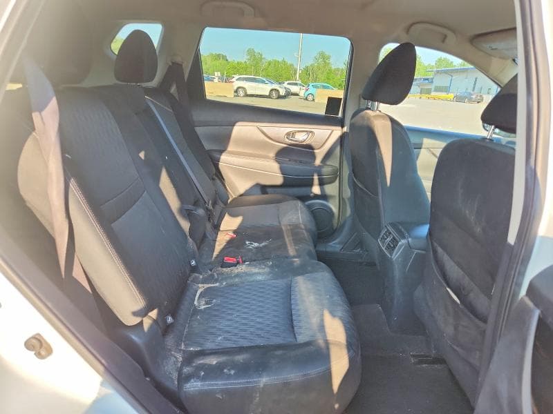 2017 NISSAN ROGUE SV 10