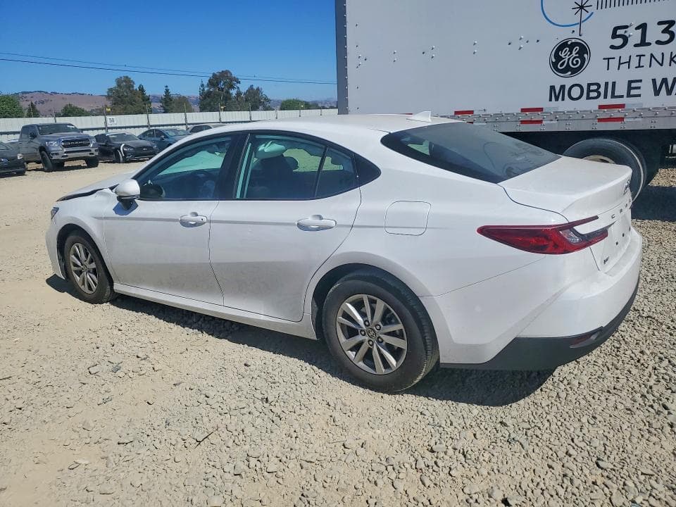 2026 TOYOTA CAMRY LE 2