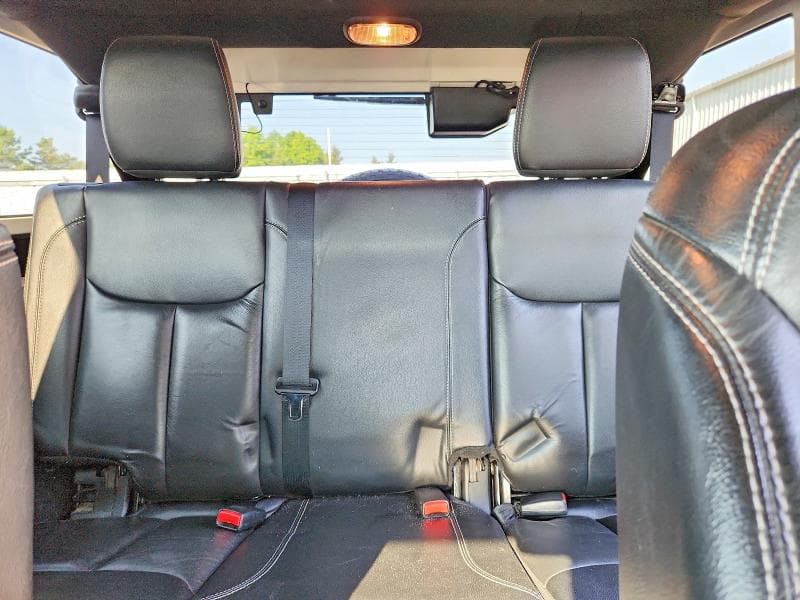 2018 JEEP WRANGLER UNLIMITED SAHARA 10