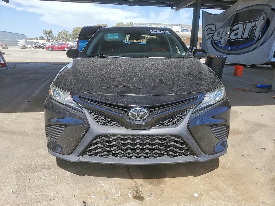 2019 TOYOTA CAMRY SE 5