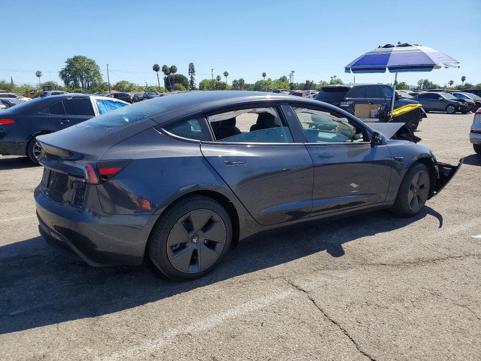 2026 TESLA MODEL 3 3