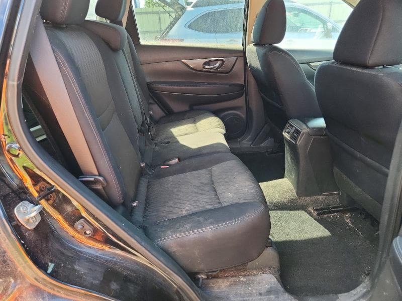 2017 NISSAN ROGUE SV 11