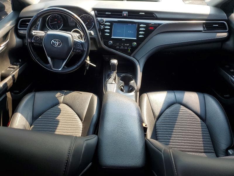 2020 TOYOTA CAMRY SE 8
