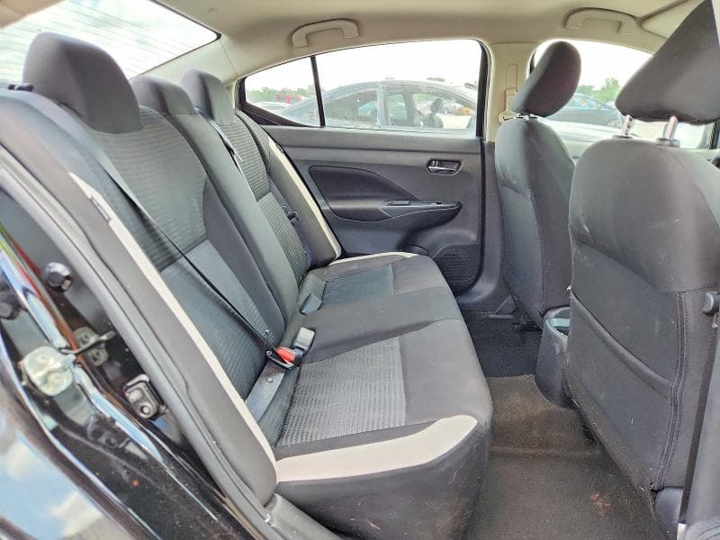 2021 NISSAN VERSA SV 10