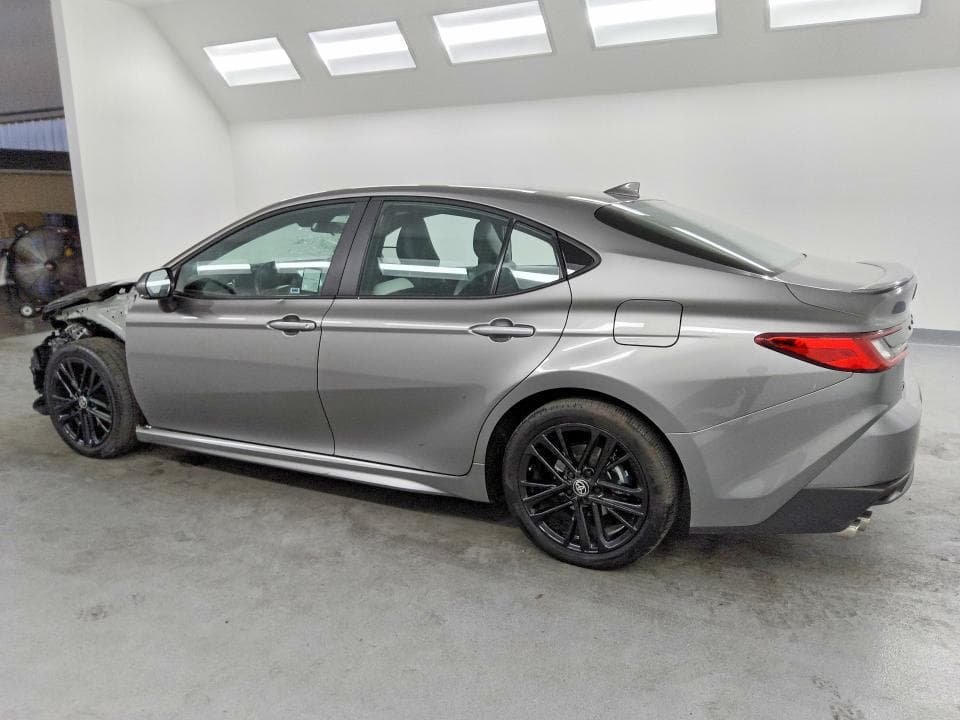 2026 TOYOTA CAMRY SE 2