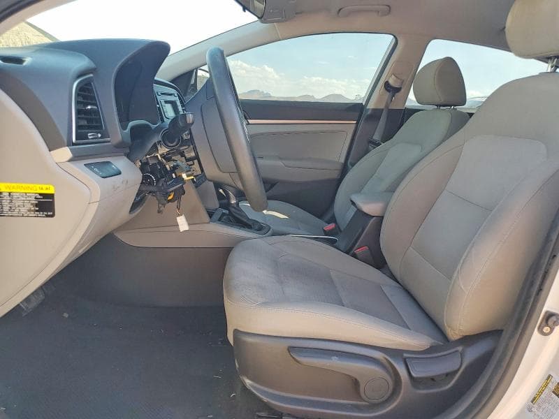 2017 HYUNDAI ELANTRA SE 7