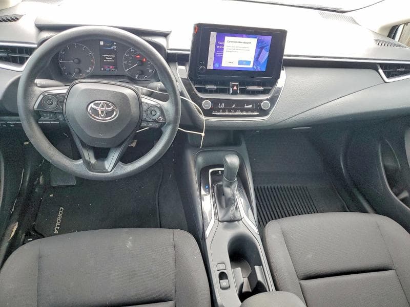 2025 TOYOTA COROLLA LE 8