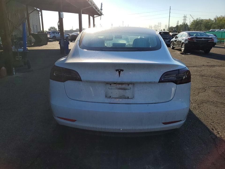 2018 TESLA MODEL 3 6