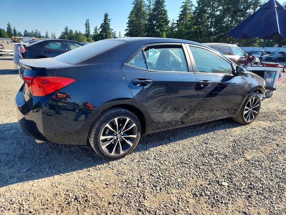 2019 TOYOTA COROLLA XSE 3