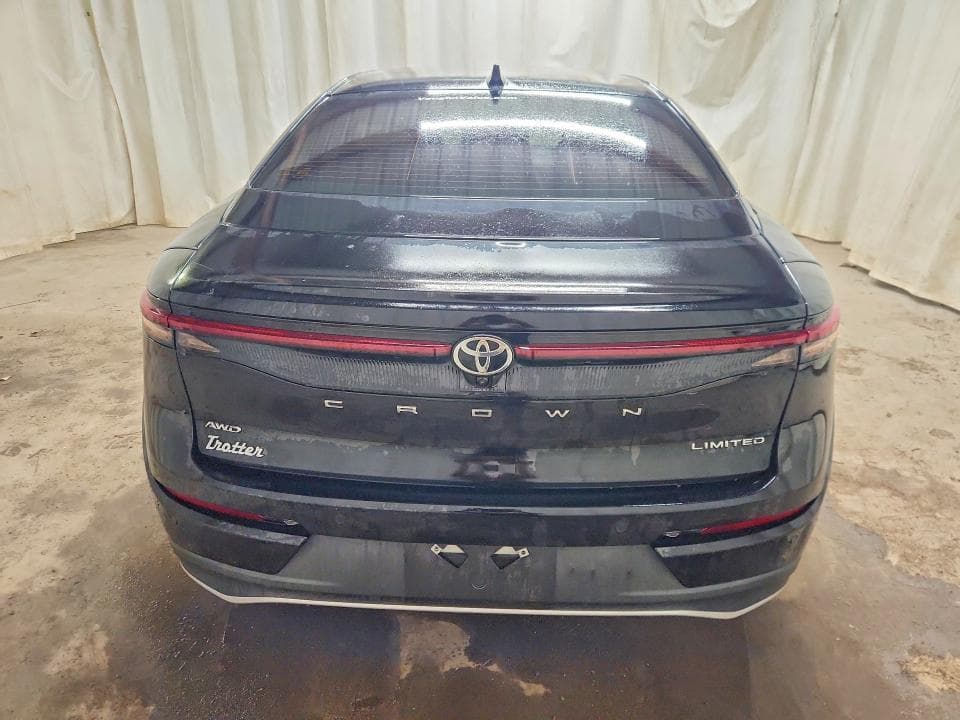 2023 TOYOTA CROWN LIMITED 6