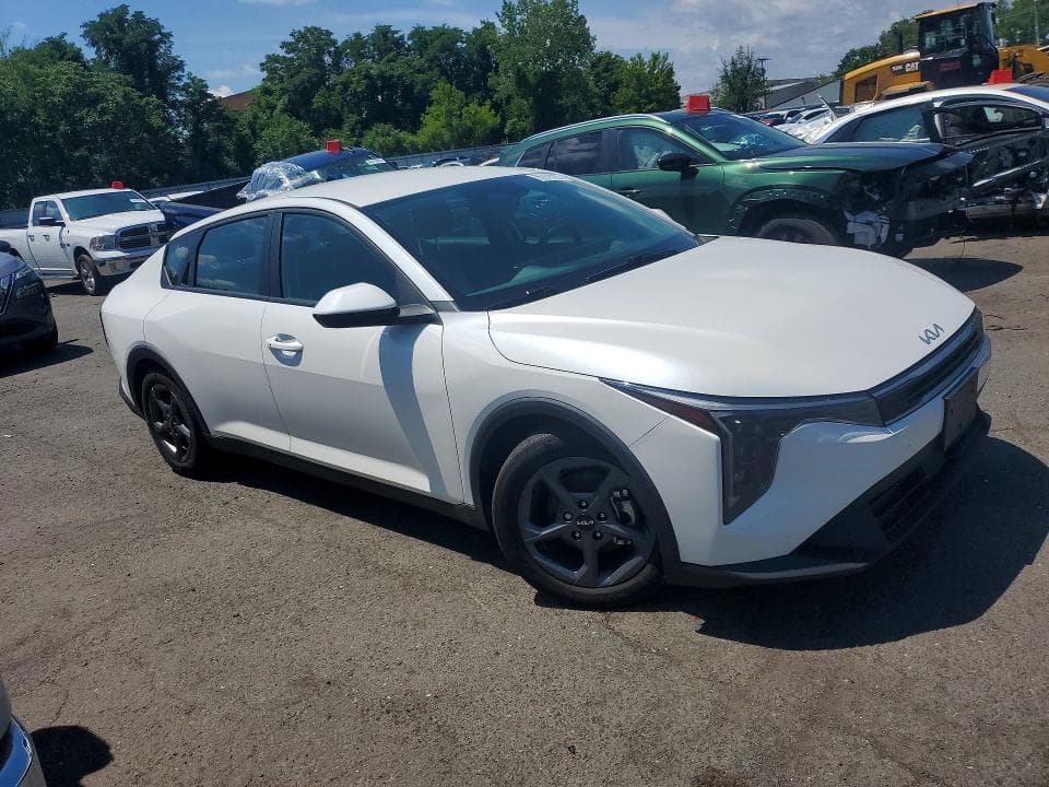 2025 KIA K4 LXS 4