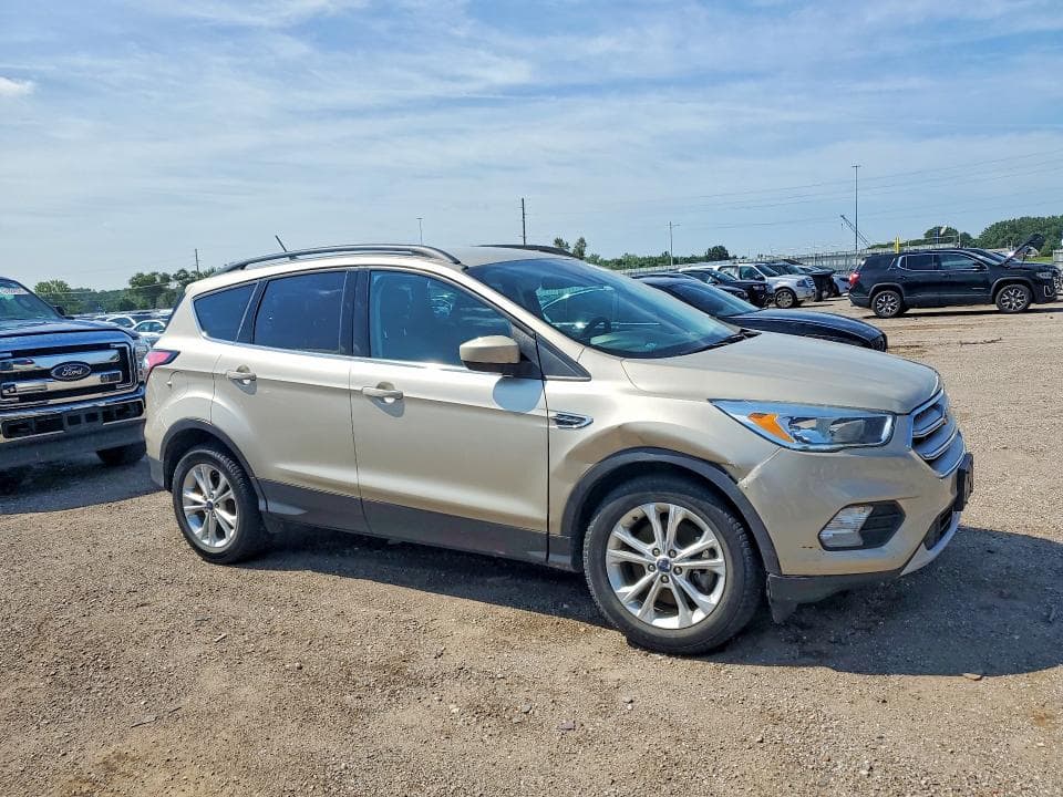 2018 FORD ESCAPE SE 4