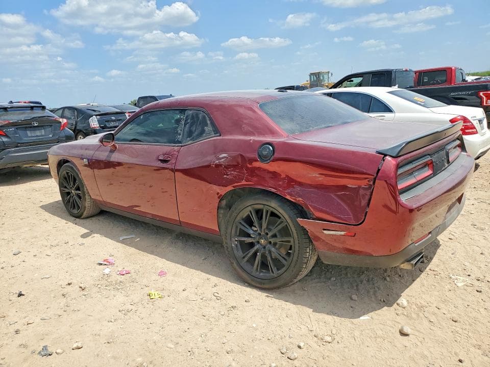 2022 DODGE CHALLENGER SXT 2