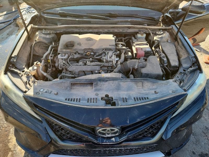 2018 TOYOTA CAMRY XSE 11