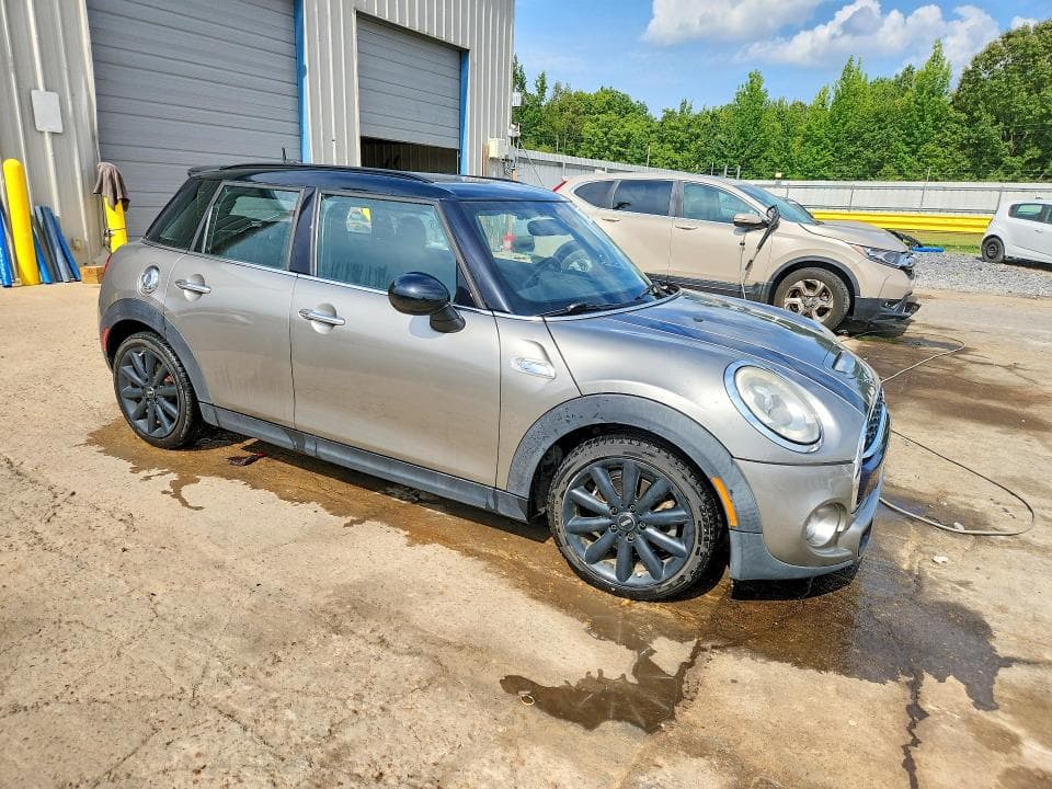 2018 MINI COOPER S 4